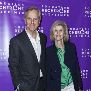 Pour Bernard de La Villardière, la réussite se construit aussi en famille.

Bernard de La Villardière et sa femme Anne au photocall de la soirée de gala de la Fondation Recherche Alzheimer- Paris à l'Olympia
© Borde / Rindoff / Bestimage