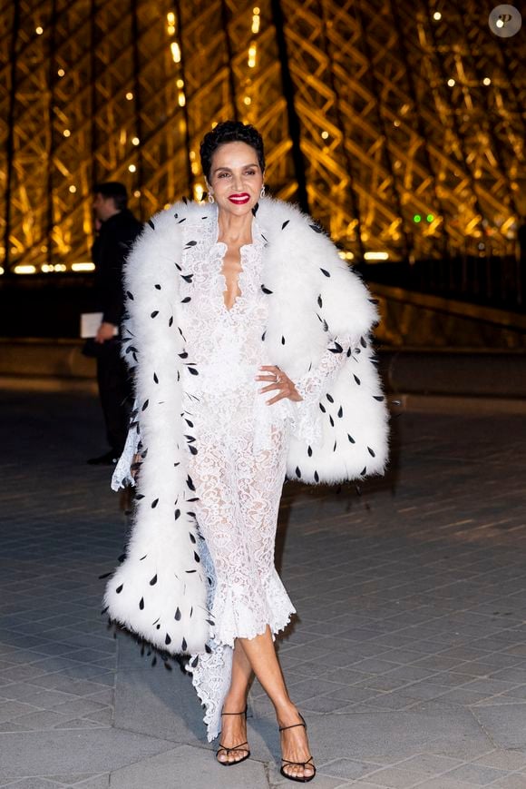 Farida Khelfa - Photo Call du « Le Grand Diner du Louvre « lors de la Fashion Week  à Paris le 5 mars 2025. © Olivier Borde /Bestimage