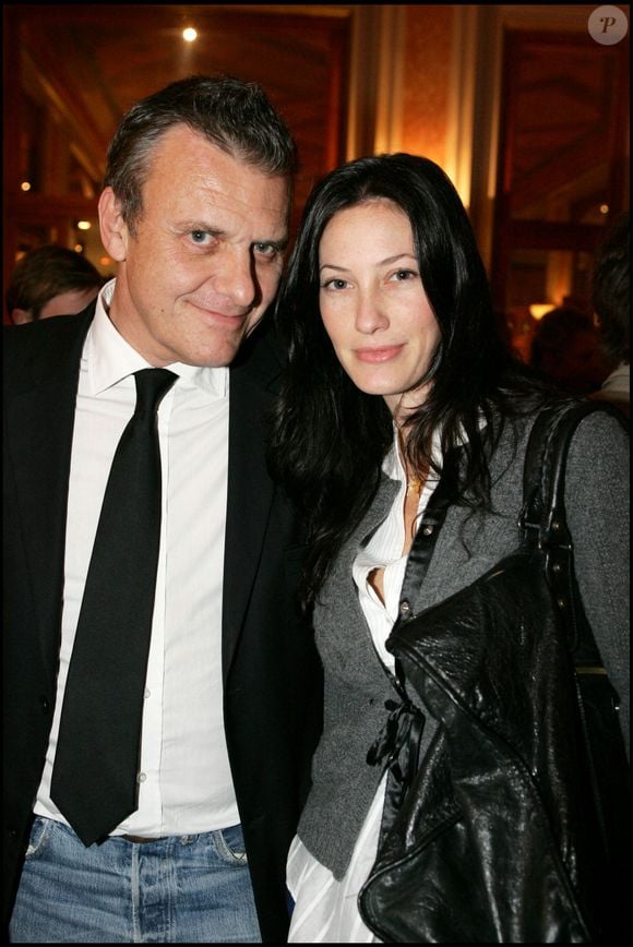 Mareva Galanter et Jean-Charles de Castelbajac à la soirée pour la présentation du livre "Gainsbourg for Ever".

Photo : Bestimage