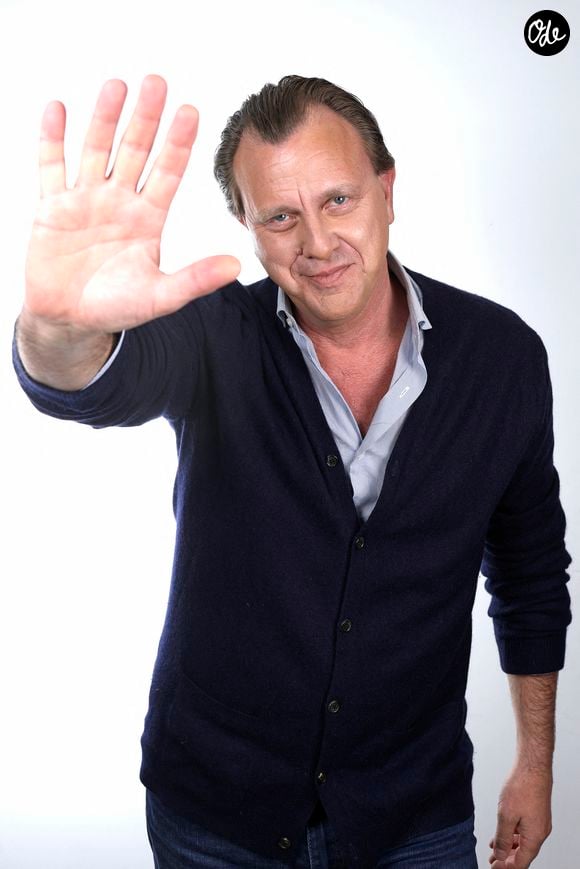 Portrait de Claude François Junior lors de l'enregistrement de l'émission "Chez Jordan de Luxe" diffusée sur C8 le 6 mars 2024. Photo par CEDRIC PERRIN / BESTIMAGE