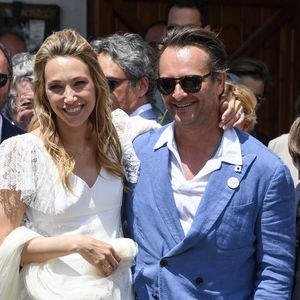 Naissance - Laura Smet est maman d'un petit garçon - Nathalie Baye, Bernard Montiel, Jean-Louis Borloo, David Hallyday - Mariage de Laura Smet et Raphaël Lancrey-Javal à l'église Notre-Dame des Flots au Cap-Ferret le jour de l'anniversaire de son père Johnny Hallyday le 15 juin 2019.