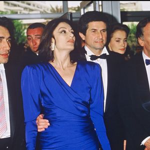 Richard Berry, Anouk Aimée, Claude Lelouch et Jean-Louis Trintignant au Festival de Cannes en 1986

©ANGELI-RINDOFF / BESTIMAGE