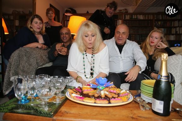 Exclusif - Mino Cinelu (Percussioniste), Mylène Demongeot, Jacques Fieschi (Réalisateur-scénariste), Irène Roussel (Chanteuse) - Mylène Demongeot a fêté son 82ème anniversaire avec ses amis dans sa ferme en Mayenne à Châtelain le 29 septembre 2017. © Stéphane Mulys/Bestimage