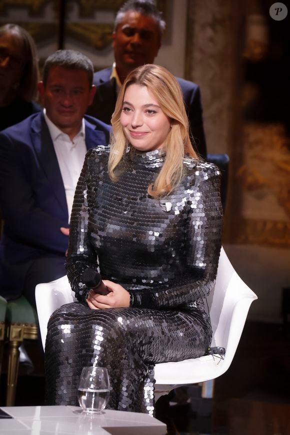 Exclusif - Exclusif - La chanteuse Santa d'Hyphen Hyphen - Enregistrement de l'émission "Le Grand Echiquier, le printemps à Versailles", présentée par C.Chazal et diffusée le 31 mars sur France 2
© Jack Tribeca / Bestimage