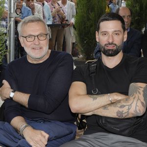 Nouvelle étape pour Hugo Manos, après sa rupture avec Laurent Ruquier

 Exclusif - Laurent Ruquier et Hugo Manos - Inauguration de la place Line Renaud a Rueil-Malmaison.
© Jlppa / Bestimage