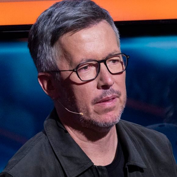 Mais depuis le drame, certains Twittos ont cru bon de rebondir sur la question pour saluer sa mémoire. De quoi ulcérer l'humoriste et animateur d'Europe 1 Jean-Luc Lemoine, qui le connaissait bien. "Paix à son nem (paix à son âme ndlr)", a lâché un internaute, sur X.

Exclusif - Jean-Luc Lemoine - Enregistrement de l'émission "100% Logique", présentée par C.Féraud et diffusée le 2 mars sur France 2
© Cyril Moreau / Bestimage