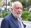 Interrogé sur les histoires qu'il leur lit, il a répondu avec humour : "Et puis quoi encore ?" puis "Pourquoi faire ?"

François Berléand à proximité des studios de RTL à Neuilly-sur-Seine, le 15 octobre 2025.

© Agence / Bestimage
