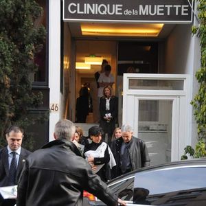 Si Zohra ne devrait pas hériter du groupe Barrière, elle reste néanmoins l’héritière légitime de son père, dont la fortune dépasse le milliard d’euros.

Rachida Dati sort de la clinique avec sa petite Zohra en bandoulière, le 7/01/09. Angeli