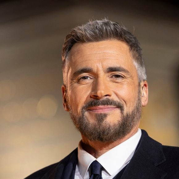 "Je ne sais même pas comment ils me considéraient, puisque je n’avais pas de contact avec eux. Je fais partie des animateurs qui ne frappent pas à la porte de la Direction."

Exclusif - Olivier Minne - Emission "La grande soirée du 31 de Paris", diffusée le 31 décembre sur France 2
© Cyril Moreau / Bestimage