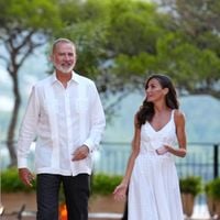 Le roi Felipe VI écourte ses vacances familiales en Grèce pour faire face à une situation d’une rare intensité en Espagne