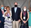 L'une des têtes d'affiche de l'événement a annulé sa venue. 
Le prince Albert II de Monaco, Yvette Gazza Cellario et les membres de l'organisation du salon lors de la 10ème édition du Salon du Livre de Monaco sous les voutes du Tunnel Riva au port Hercule de Monaco, le 19 juin 2021. © Lionel Urman/Panoramic/Bestimage