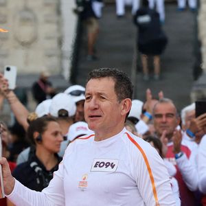 Dany Boon, dernier porteur de la flamme olympique dans le Nord, a allumé le chaudron olympique sur l'esplanade du Champs de Mars à Lille le 2 juillet 2024. Agence / Bestimage