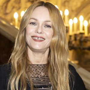 Vanessa Paradis au photocall du deuxième défilé de mode Chanel Haute-Couture automne-hiver 2024/2025 au palais Garnier lors de la Fashion Week de Paris, France, le 25 juin 2024. © Olivier Borde/Bestimage