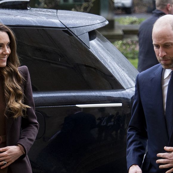 Leur simplicité a marqué les témoins, notamment lors de leur passage dans un restaurant de la station.

Le prince William, prince de Galles, Catherine Kate Middleton, princesse de Galles, assistent à une audience avec l'archevêque de Cantorbéry, Dame Sarah Mullally, dans le bureau de l'archevêque au palais de Lambeth, à Londres le 5 février 2026. © Aaron Chown/WPA-Pool/Julien Burton via Bestimage