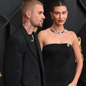 Justin Bieber et Hailey Bieber au photocall de la 68ème cérémonie des Grammy Awards à la Crypto Arena de Los Angeles, Californie, Etats-Unis, le 1er février 2026. © David Fisher/Shutterstock/Bestimage
