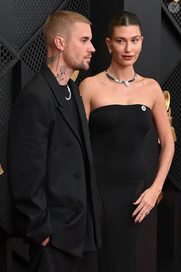 Justin Bieber et Hailey Bieber au photocall de la 68ème cérémonie des Grammy Awards à la Crypto Arena de Los Angeles, Californie, Etats-Unis, le 1er février 2026. © David Fisher/Shutterstock/Bestimage