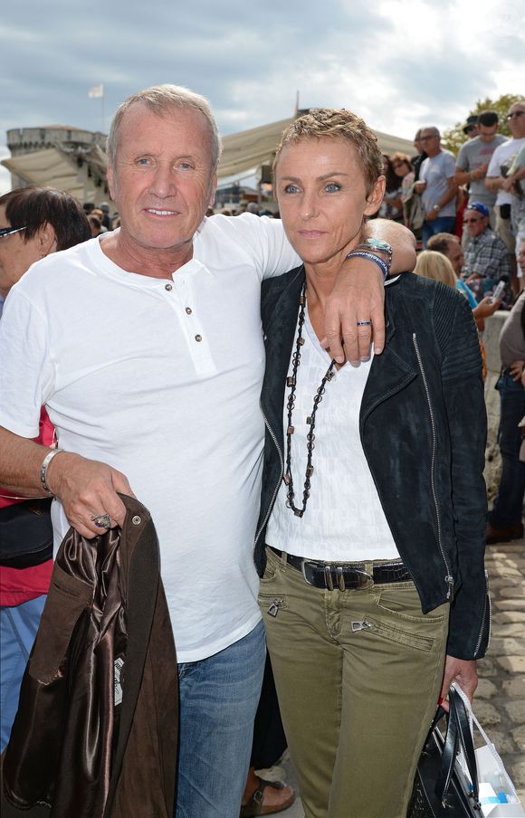 Yves Renier et son épouse assistant au 17e Festival de la fiction TV à La Rochelle, France, le 12 septembre 2015. Photo de Pascal Baril/Planete Bleue/ABACAPRESS.COM