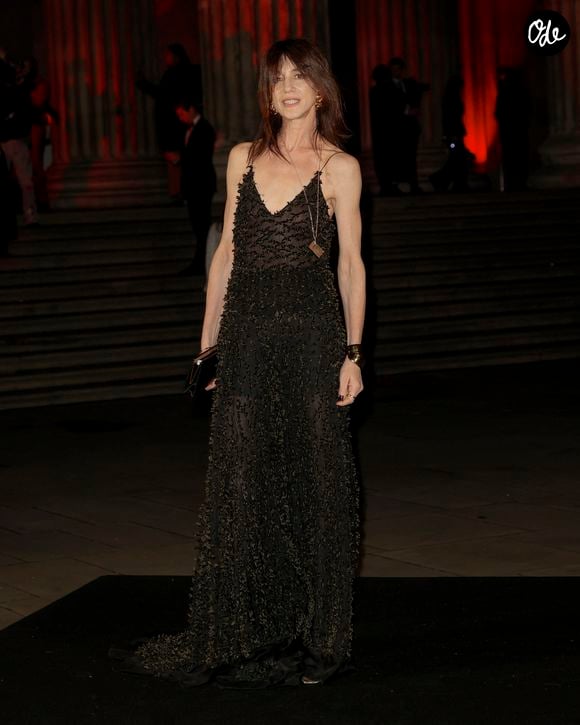 Ensemble depuis 1991, ils se sont rencontrés peu après la mort de Serge Gainsbourg.

Charlotte Gainsbourg - The British Museum Ball à Londres le samedi 17 octobre 2026. 

Photo : Backgrid UK/ Bestimage