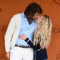 “J’allais bruncher rue Princesse. Maintenant je vais à la plage” : la fille de cette star de télé raconte sa nouvelle vie à 9000km de la France avec mari et enfant