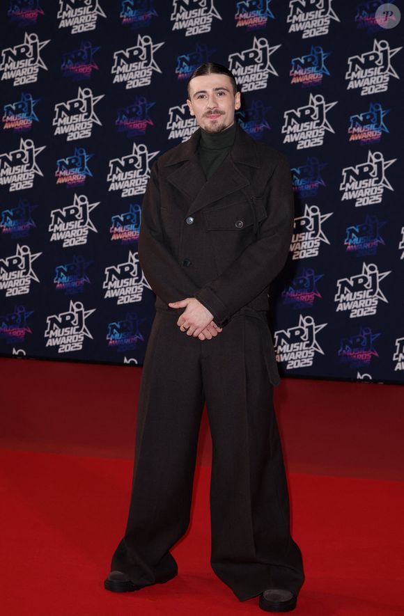 Pierre Garnier au photocall de la 27ème édition des NRJ Music Awards au palais des Festivals de Cannes, France, le 31 octobre 2025. © Dominique Jacovides/Bestimage