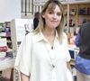 Et ce n'est pas tout ! L'auteure de "La Fugue" a aussi décidé d'en faire une résidence d’écriture pour des écrivaines en herbe.

Aurelie Valognes - Festival du Livre de Paris 2025 au Grand Palais,  Paris, France, le 13 avril 2025. © Jack Tribeca / Bestimage
