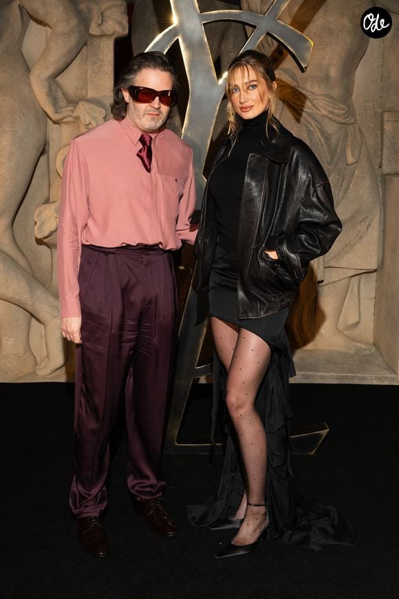 Michael Braun et Mathilde Pinault assistent au défilé de la collection femme automne-hiver 2026-2027 dans le cadre de la Fashion Week de Paris, le 3 mars 2026 à Paris, en France. Photo : ABACAPRESS.COM