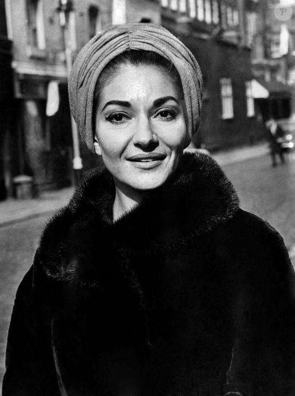 Dans les années 1953-1954, elle aurait pesé près de 110 kg.

Maria Callas en 1967 Alamy/ABACAPRESS.COM