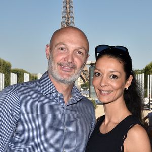 Les deux époux poursuivent depuis une histoire discrète et solide.
Exclusif - Frank Leboeuf et sa femme Chrislaure Nollet - People lors du Longines Paris Eiffel Jumping au Champ de Mars à Paris, le 6 juillet 2018. © Veeren/Borde/Bestimage