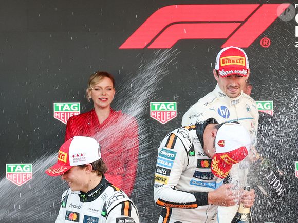 Charles Leclerc, Lando Norris, Oscar Piastri et la princesse Charlene de Monaco lors du Grand Prix de Formule 1 (F1) de Monaco, le 25 mai 2025. © Claudia Albuquerque/Bestimage