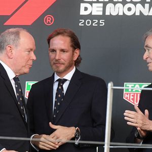 Le prince Albert II de Monaco, Andrea Casiraghi, Bernard Arnault - Podium du Grand Prix de Formule 1 (F1) de Monaco Tag Heuer le 25 mai 2025. © Lionel Urman/Bestimage