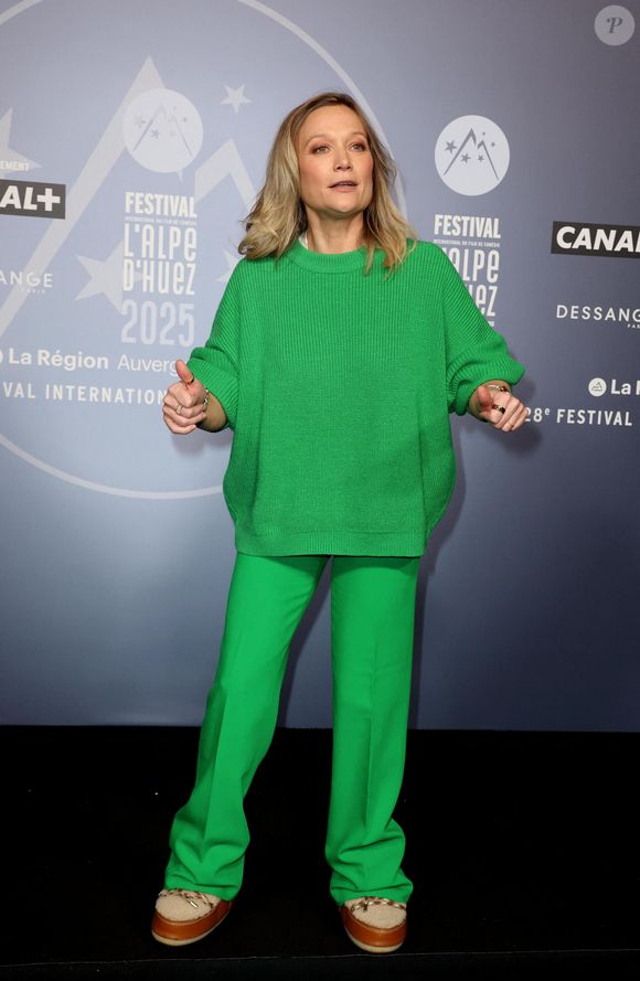 Caroline Vigneaux au photocall de la cérémonie d'ouverture du 28ème Festival International du Film de Comédie à l'Alpe d'Huez le 13 janvier 2025.

© Dominique Jacovides / Bestimage
