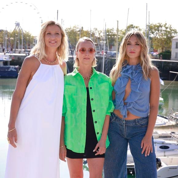 Alexandra Lamy, Audrey Lamy et Chloé Jouannet, de la série « Killer Coaster »
La 25e édition du Festival de la fiction télé de La Rochelle, mercredi 13 septembre 2023. © Christophe Aubert via Bestimage