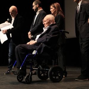 Philipe Bouvard assiste à la projection du documentaire "Les Mille et une vies de Philippe Bouvard" (Paris Première) au théâtre de la Croisette à Cannes, le 30 novembre 2024.