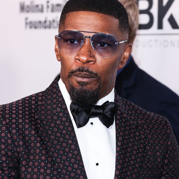 A 16 ans seulement

L'acteur américain Jamie Foxx arrive au 22e gala annuel de la Fondation Harold et Carole Pump qui se tient à l'hôtel Beverly Hilton  à Beverly Hills.