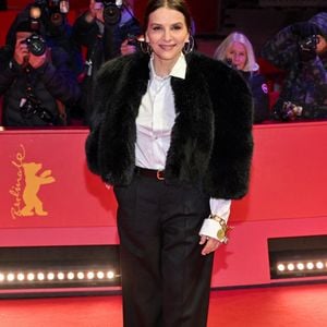 Juliette Binoche assiste à la projection du film Queen At Sea lors du 76e Festival international du film de Berlin à Berlin, Allemagne, le 17 février 2026. Photo Julien Reynaud/Aps-medias/Abaca