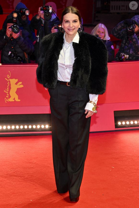 Juliette Binoche assiste à la projection du film Queen At Sea lors du 76e Festival international du film de Berlin à Berlin, Allemagne, le 17 février 2026. Photo Julien Reynaud/Aps-medias/Abaca