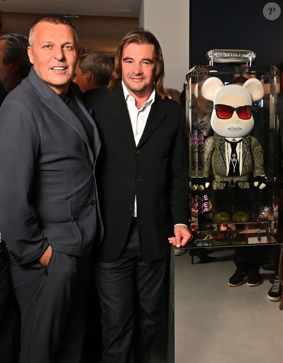 Jean Roch et José Cobos ont rendu hommage à Karl Lagerfeld en présentant à Nice, le 14 novembre 2024, "The Kaiser", une oeuvre monumentale inspirée par Lagerfeld. © Bruno Bebert / Bestimage