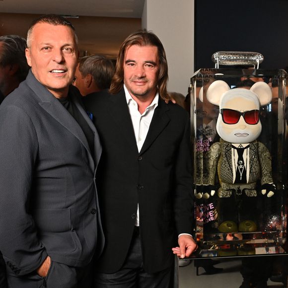 Jean Roch et José Cobos ont rendu hommage à Karl Lagerfeld en présentant à Nice, le 14 novembre 2024, "The Kaiser", une oeuvre monumentale inspirée par Lagerfeld. © Bruno Bebert / Bestimage