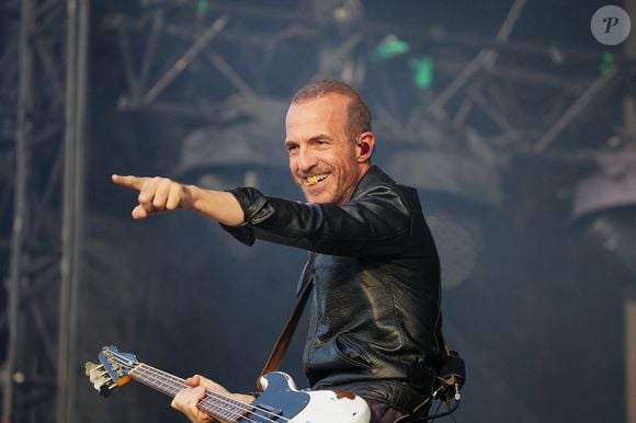 Calogero en concert lors de la "Fête de L'Humanité 2024" sur l'ex-base aérienne 217 au Plessis-Pâté le 15 septembre 2024. © Anne-Sophie Guebey/Bestimage