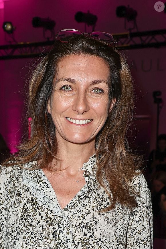 Sur ses terres natales, où elle revient principalement l'été, Anne-Claire Coudray est décrite comme une femme "très souriante" qui "ne met pas du tout en avant sa notoriété".

Anne-Claire Coudray assiste à la cérémonie de remise du Prix De La Femme D'Influence au Musée de l'Homme le 05 décembre 2023 à Paris, France. Photo Nasser Berzane/Abaca