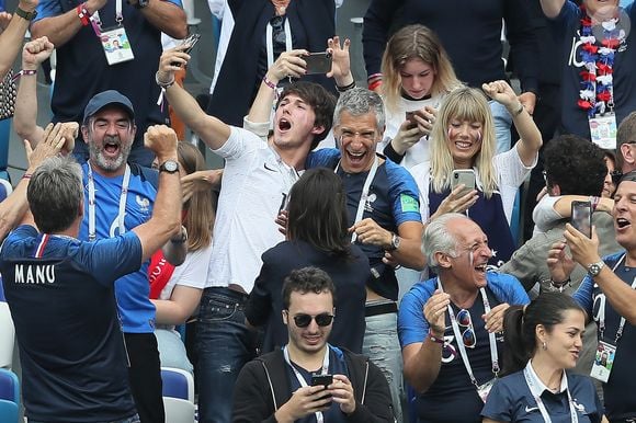Maud Griezmann (soeur d'A. Griezmann), Isabelle Griezmann (mère d'A. Griezmann), Alain Griezmann (père d'A. Griezmann) et Erika Choperena (femme d'A. Griezmann) dans les tribunes lors du match de quart de finale de la Coupe du Monde Russia2018 "France - Uruguay (FIFA World Cup Russia2018)" au stade Nijni Novgorod. La France a gagné 2-0 et rencontrera la Belgique en demi-finale. Russie, le 6 juillet 2018.
© Cyril Moreau/Bestimage