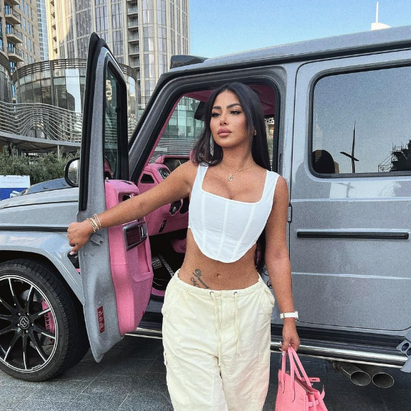 Maeva Ghennam sur Instagram.