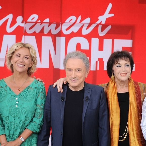 Exclusif - Francis Perrin, Corinne Touzet, Michel Drucker, Anny Duperey, Pascal Legitimus - Enregistrement de l'émission "Vivement Dimanche", présentée par M.Drucker et diffusée le 15 septembre sur France 3. Le 10 septembre 2024
© Guillaume Gaffiot / Bestimage