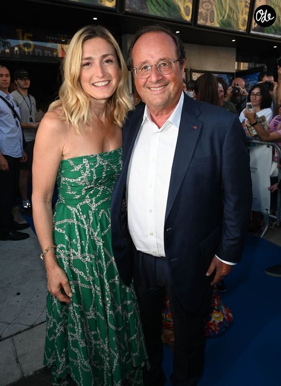 Vidéos complices, selfies et tenues estivales soignées ont marqué cette sortie festive qui enflamme déjà la toile.

Julie Gayet et son mari François Hollande lors du 15ème festival du film francophone de Angoulême au cinéma CGR à Angoulême, le 26 août 2022. 

© Coadic Guirec/Bestimage