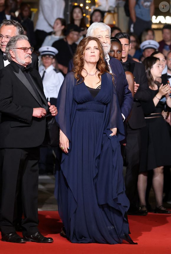 Daniel Auteuil, Agnès Jaoui, Jacques Weber - Montée des marches du film " L'objet du délit " lors du 79ème Festival International du Film de Cannes, le 22 mai 2026. © Jacovides-Moreau / Bestimage