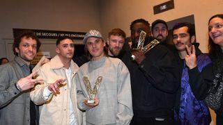 “Vous pouvez rentrer chez vous” : Ce célèbre rappeur refuse de chanter un de ses titres face au public pour une raison précise