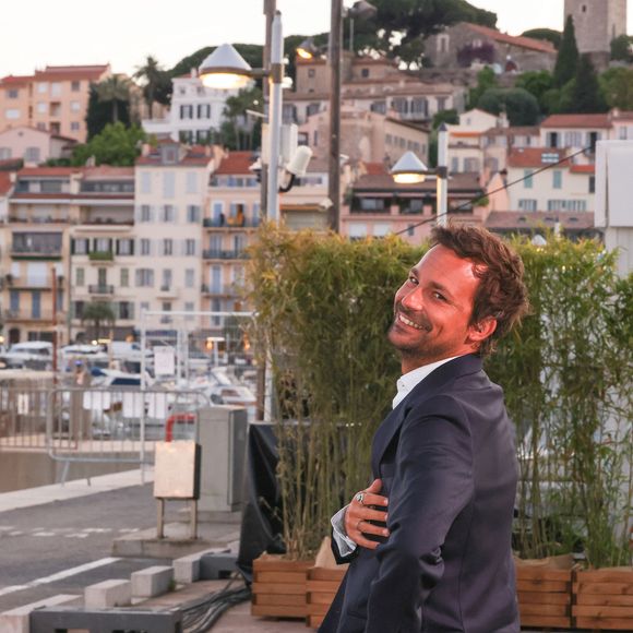 Exclusif - Bertrand Chameroy - Plateau de l'émission "C à vous" lors du 79ème Festival International du Film de Cannes le 21 mai 2026.  © Jack Tribeca / Bestimage