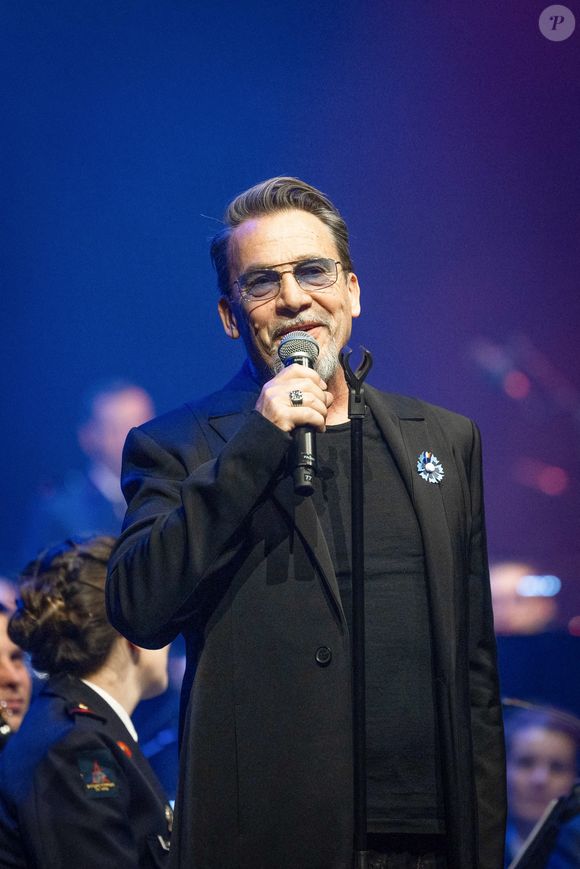 Le chanteur Florent Pagny se produit lors d'un concert de charité, Sentinelles D'Un Soir, organisé par le Gouverneur Militaire de Paris au profit des Bleuets de France, des soldats blessés et des victimes du terrorisme à la Salle Pleyel à Paris, France, le 30 mai 2024. Photo David Boyer/Abaca