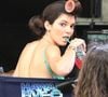 Et il y a bien un aliment dont raffole Kendall Jenner, à tel point qu'elle en consomme tous les jours, et pas qu'un seul.
Exclusif - Kendall Jenner sur le tournage de Hawaii Five O à Honolulu FAMEFLYNET / BESTIMAGE