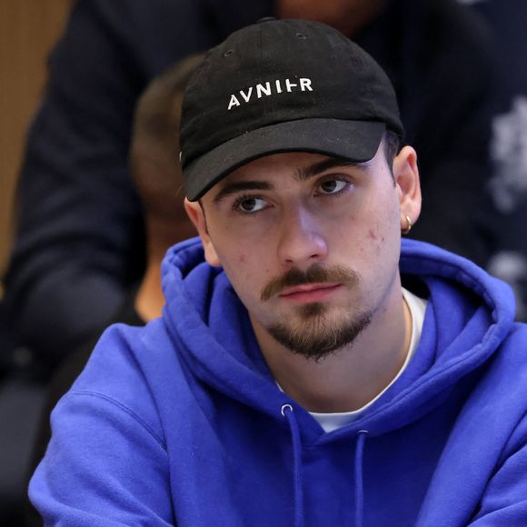 Alors qu'il poursuit sa tournée à travers la France, c'est une mauvaise nouvelle qui touche Pierre Garnier.

Pierre Garnier - Conférence de presse de la nouvelle édition du Foot-Concert organisé par le Réseau A.Ma.N.D./Huntington Avenir à la LDLC Arena à Lyon. © Dominique Jacovides/Bestimage